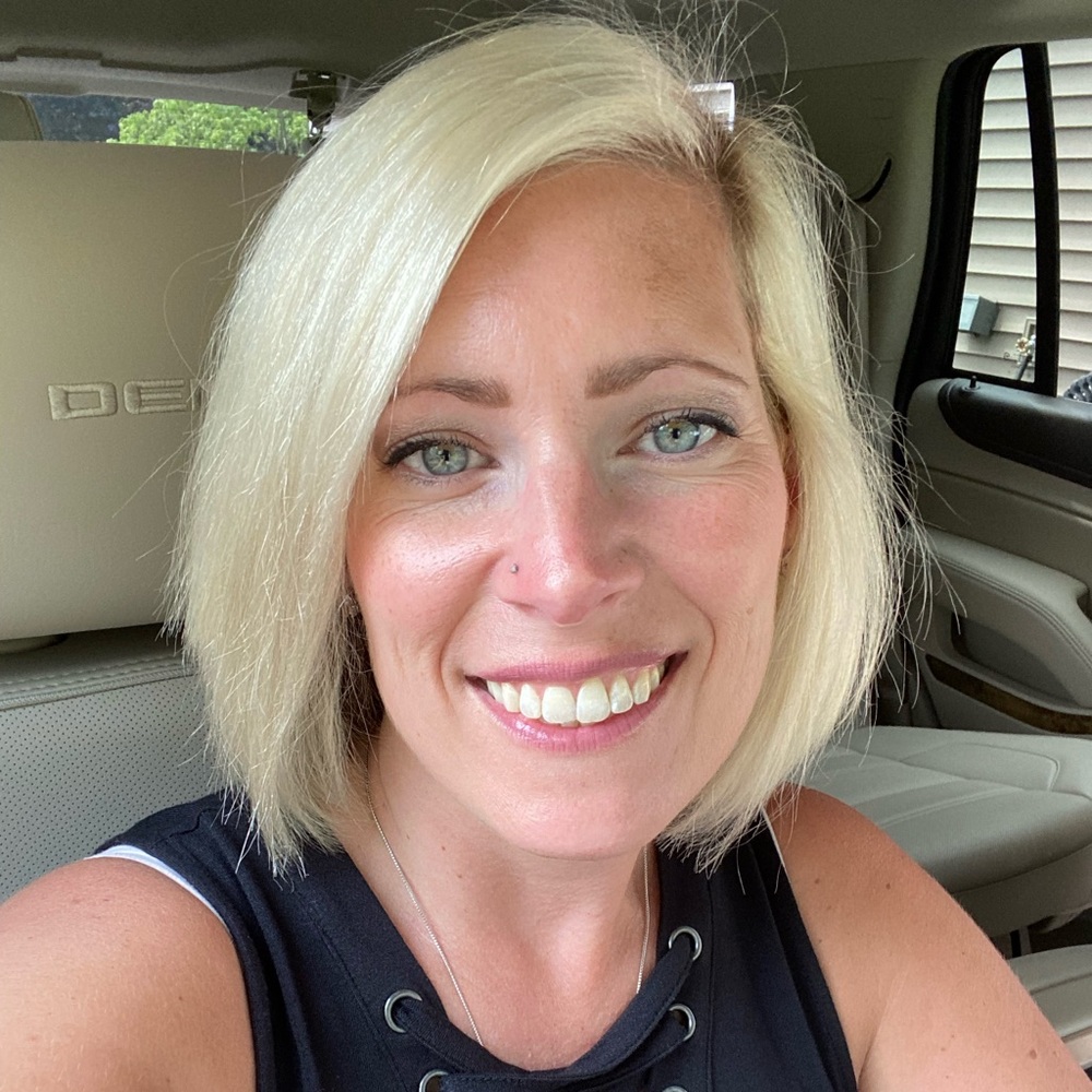 Meet your Posher, Nicole